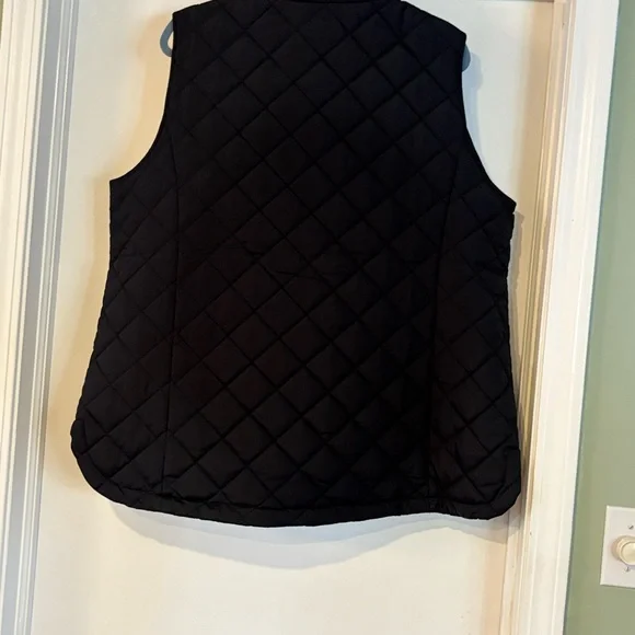 Lands' End Womens Quilted Black Vest - Picture 8 of 8